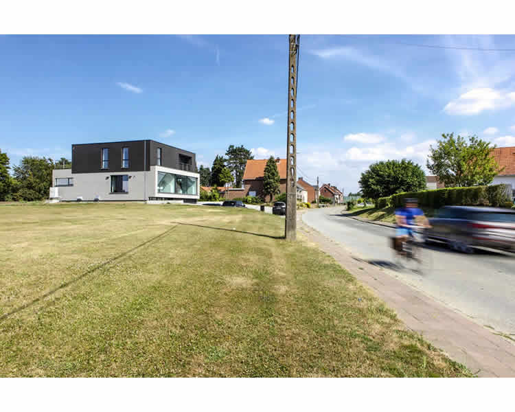 A166